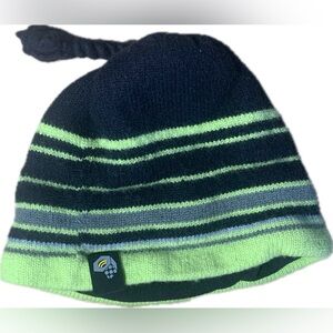 Mountain Hardwear Wool and Fleece Beanie - Black and Green